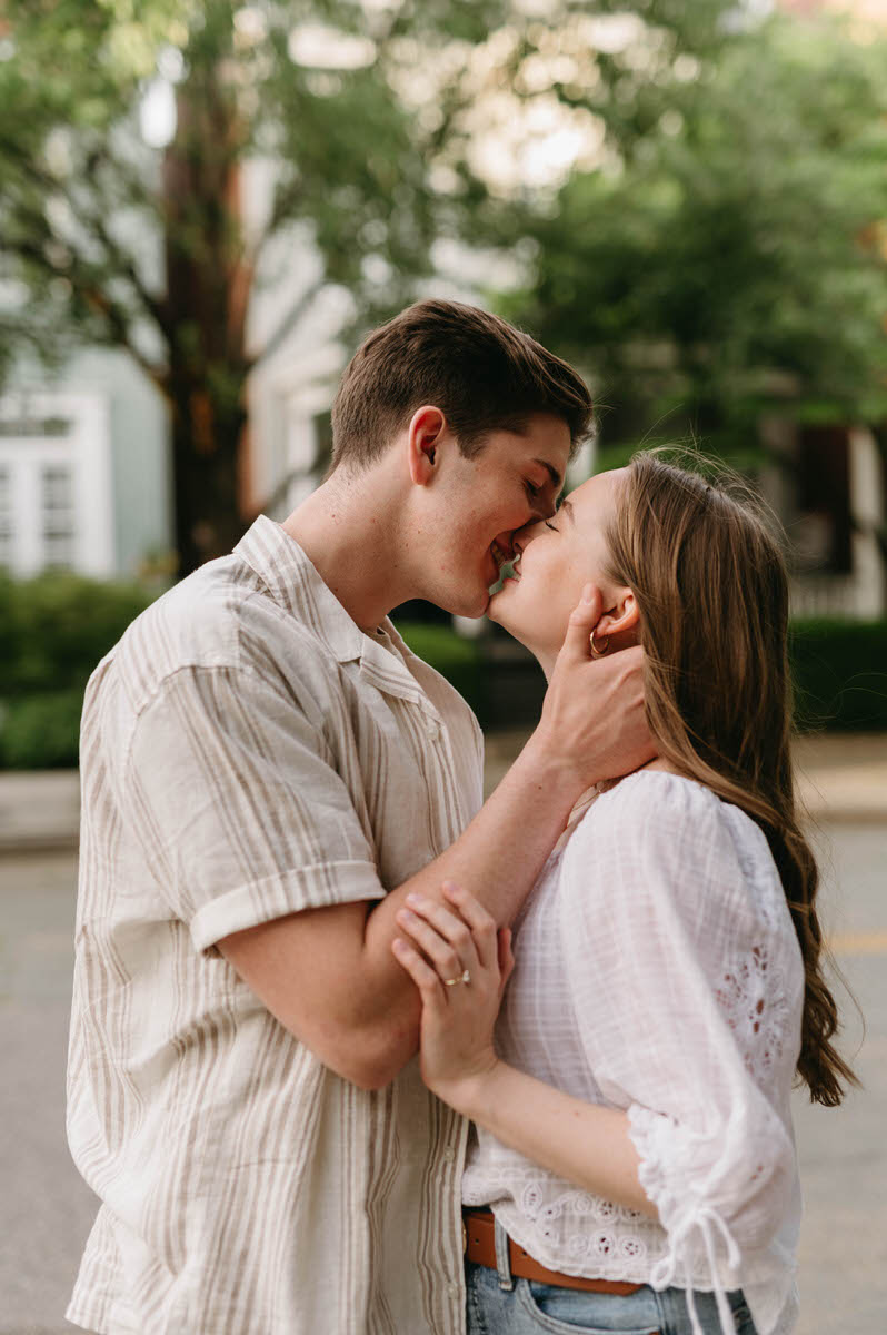 how to prepare for engagement photos